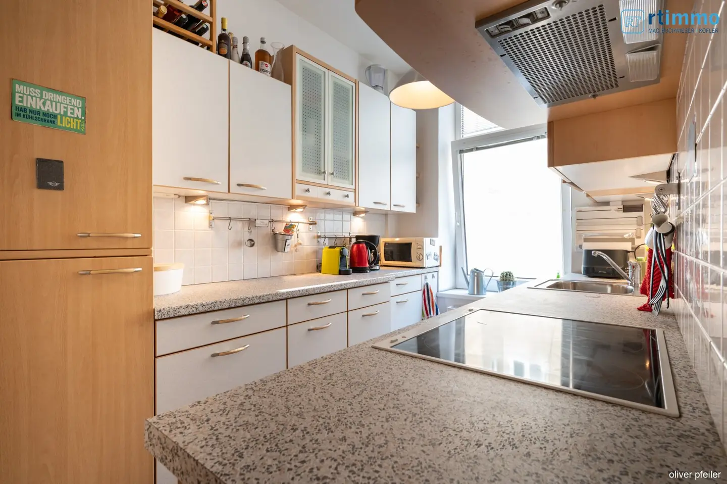 Viennese old building charm – spacious living between Belvedere and Main Station