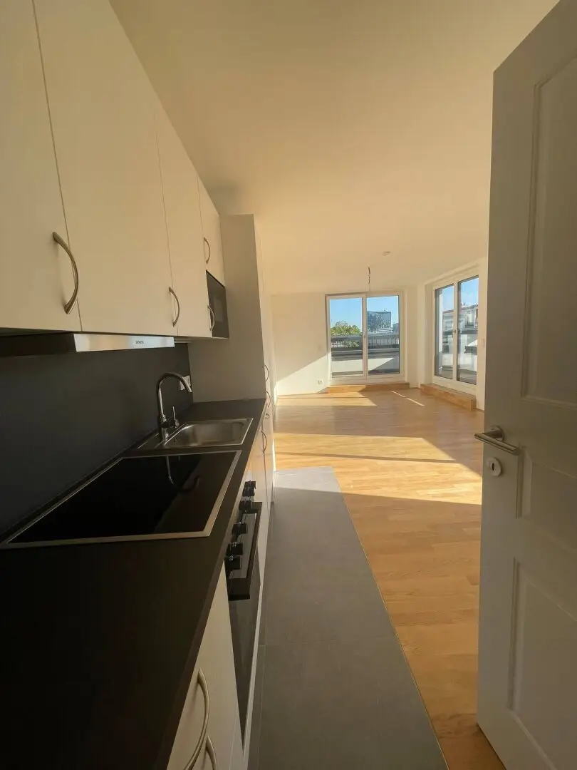 Erstbezug: Neu errichtete 3 Zimmer Dachgeschosswohnung mit Terrasse