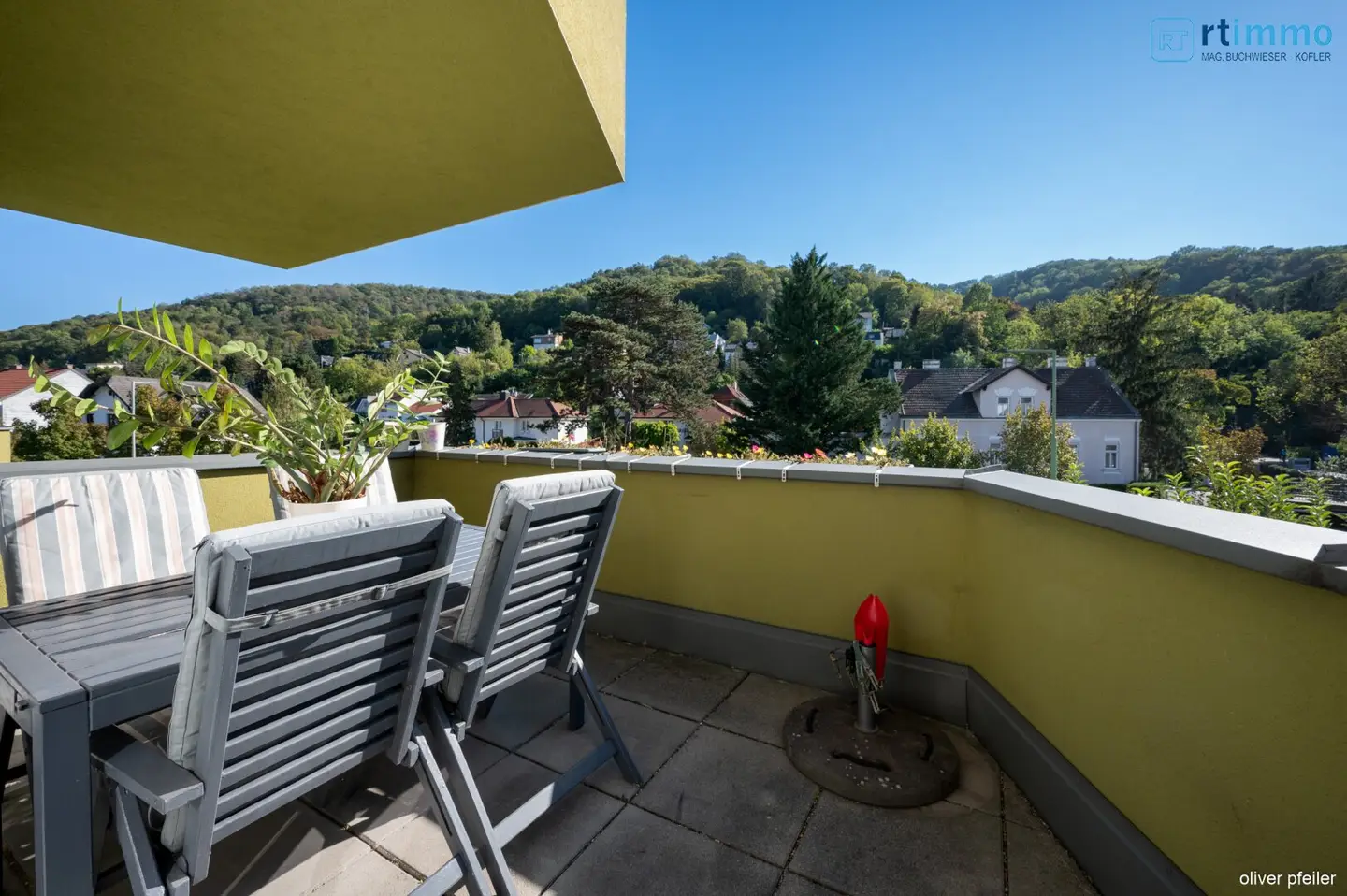 ANKOMMEN UND AUFATMEN – HELLE 4-ZIMMER-WOHNUNG MIT BALKON UND GRÜNBLICK