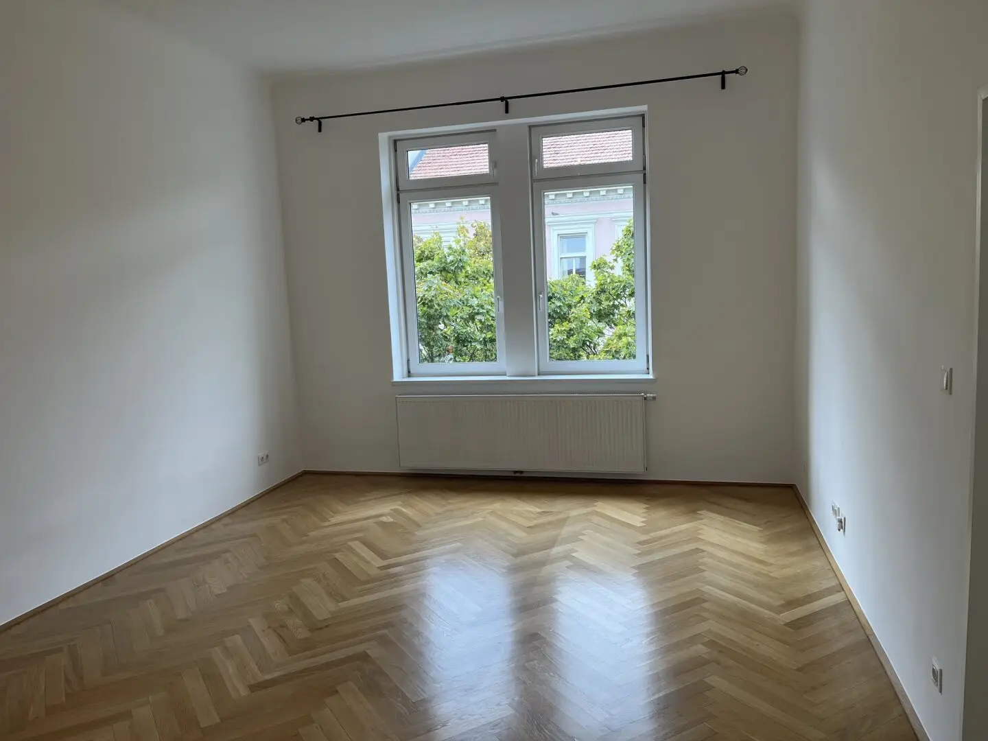 Burhardtgasse - 2 room new building near U6 for rent