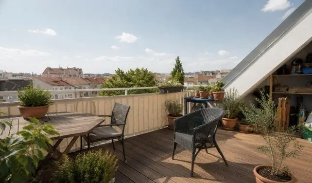 *Blick über die Dächer Wiens* helle, ruhige gelegene Dachterrassenmaisonette mit westseitiger Terrasse nächst Naschmarkt!