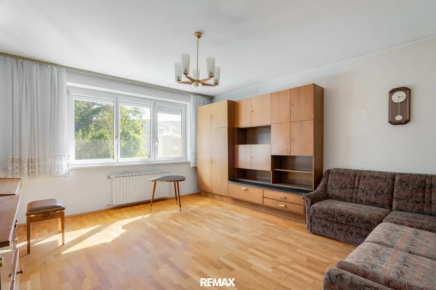 Ein- bis Zweifamilienhaus mit großem Grundstück und viel Potenzial in Puchenau