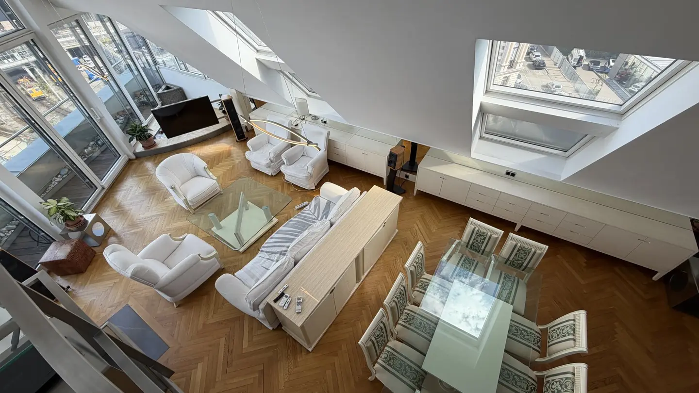Penthouse-Maisonette im Botschaftsviertel | Stephansdom-Blick | möbliert