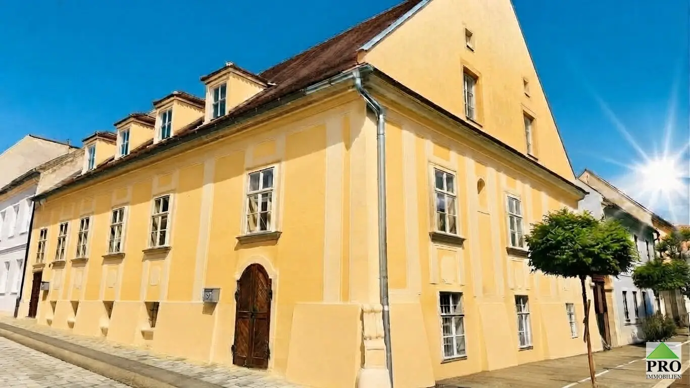 Traditional Townhouse Retz