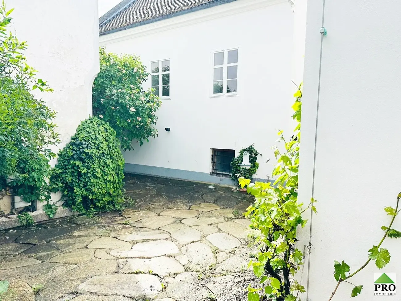 Traditional Townhouse Retz