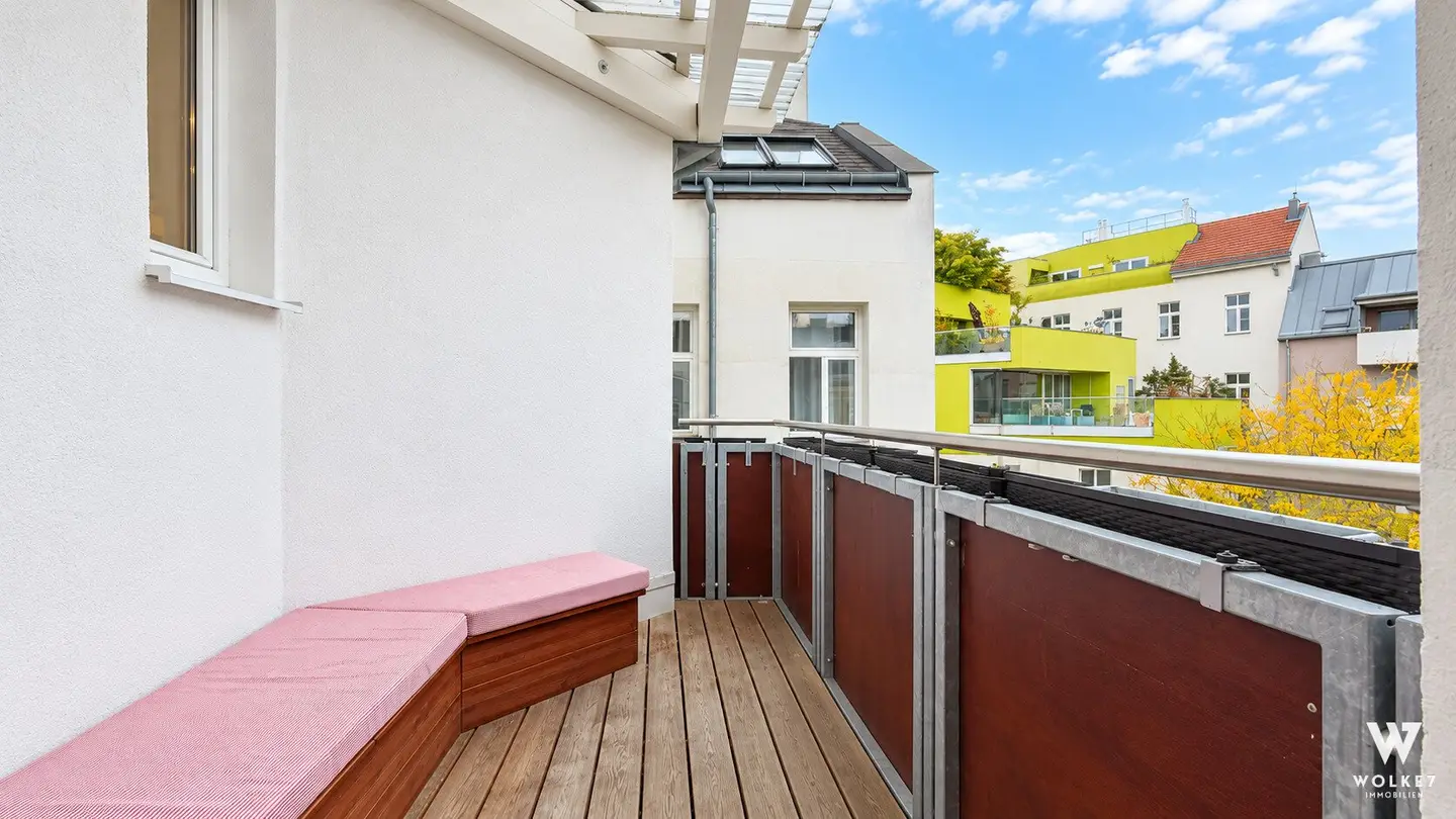 Charmante 2,5-Zimmer-Altbauwohnung mit Balkon &amp; Lift | Nähe Westbahnhof, Mariahilfer Straße