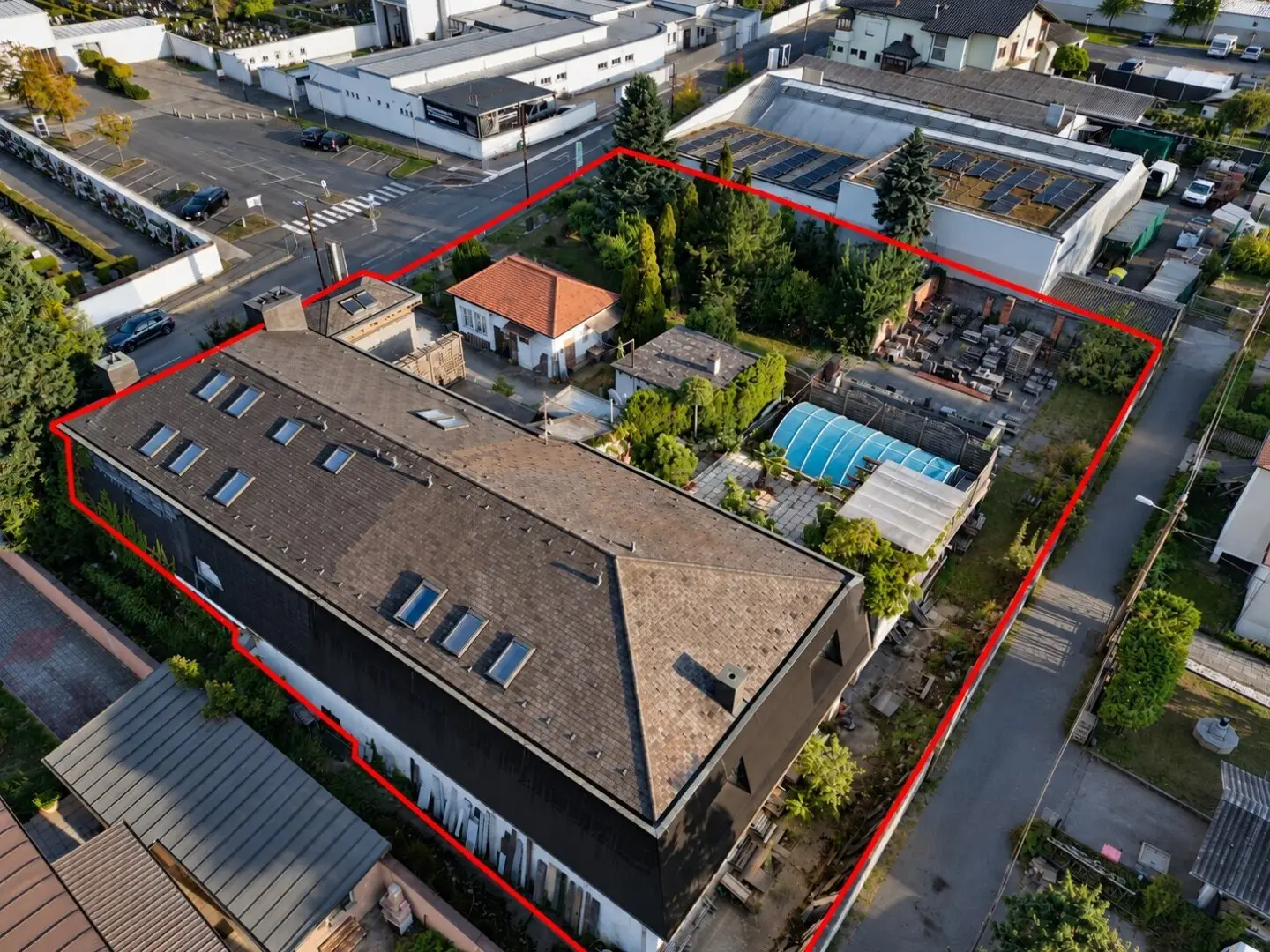 Graz! Gewerbehit mit unendlich viel Potenzial und drei tollen Wohnungen!