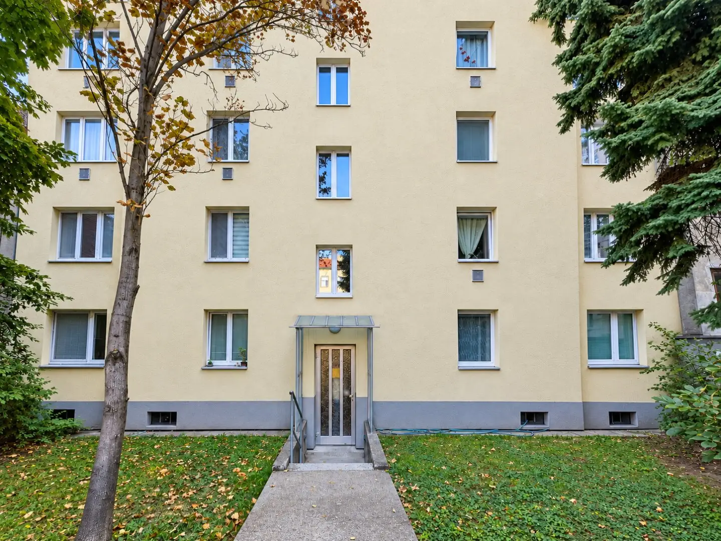 2-Zimmer-Wohnung im 5. Liftstock – individuell sanieren oder saniert erwerben