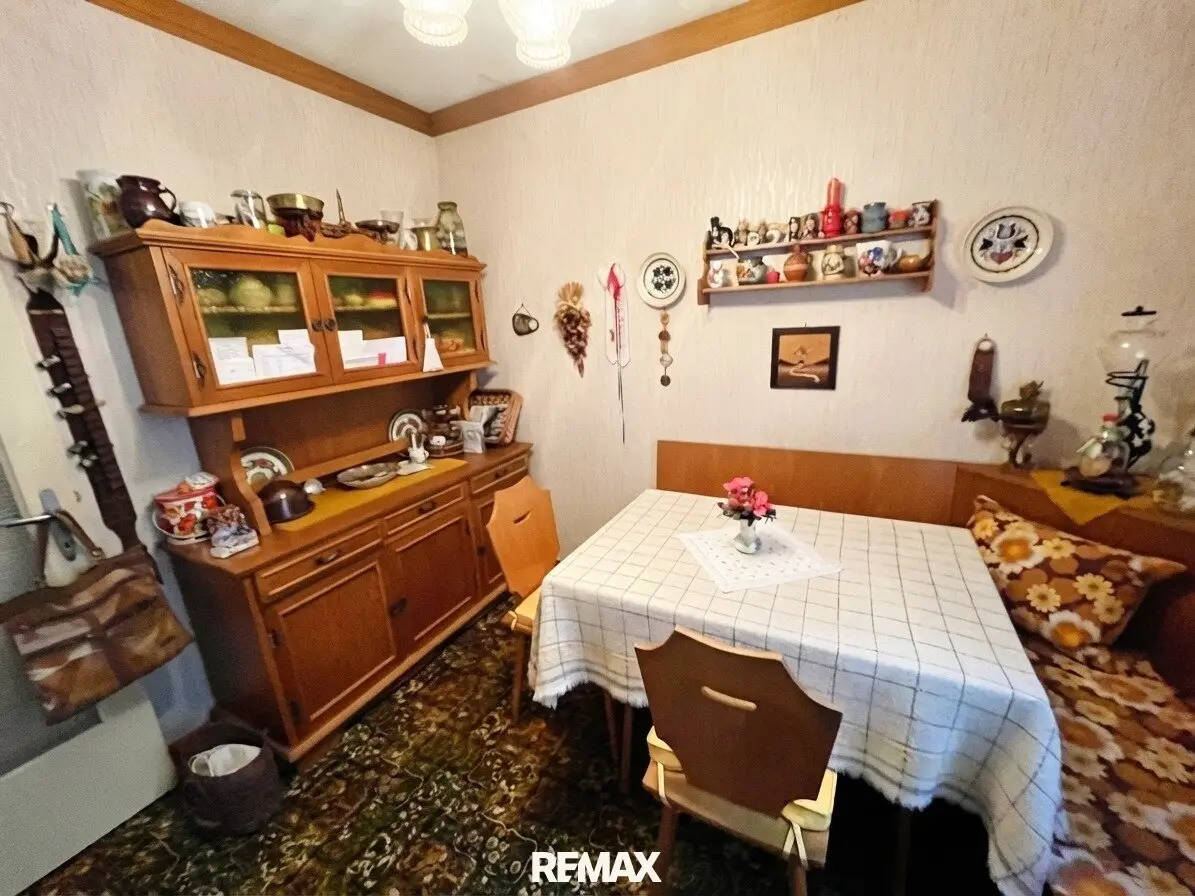 Wohnen wo Ruhe und Lebensqualität zu Hause sind! Einfamilienhaus mit viel Potenzial!