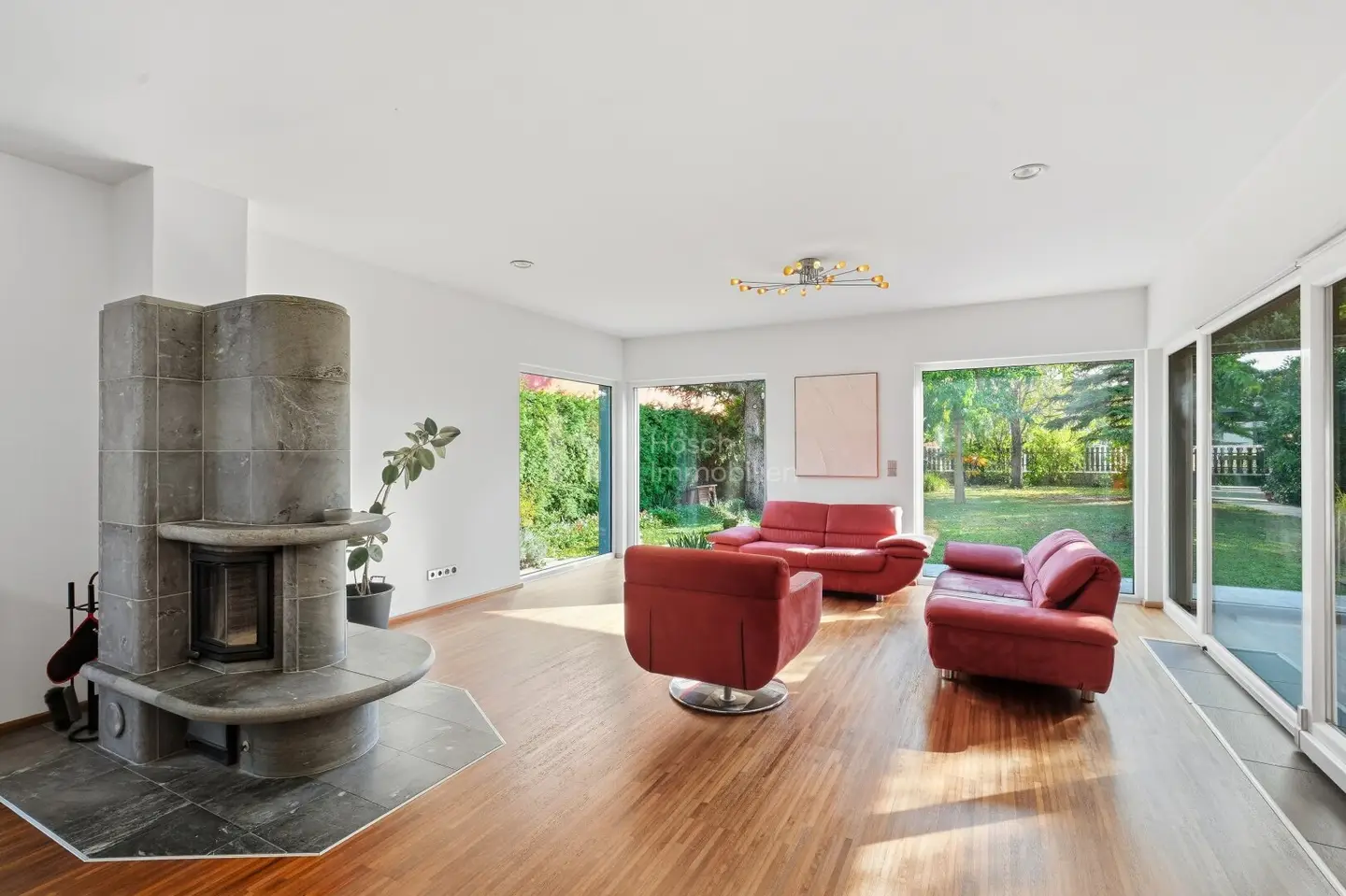 Ihr Familienzuhause in Perchtoldsdorf – Garten, Terrasse und private Sauna