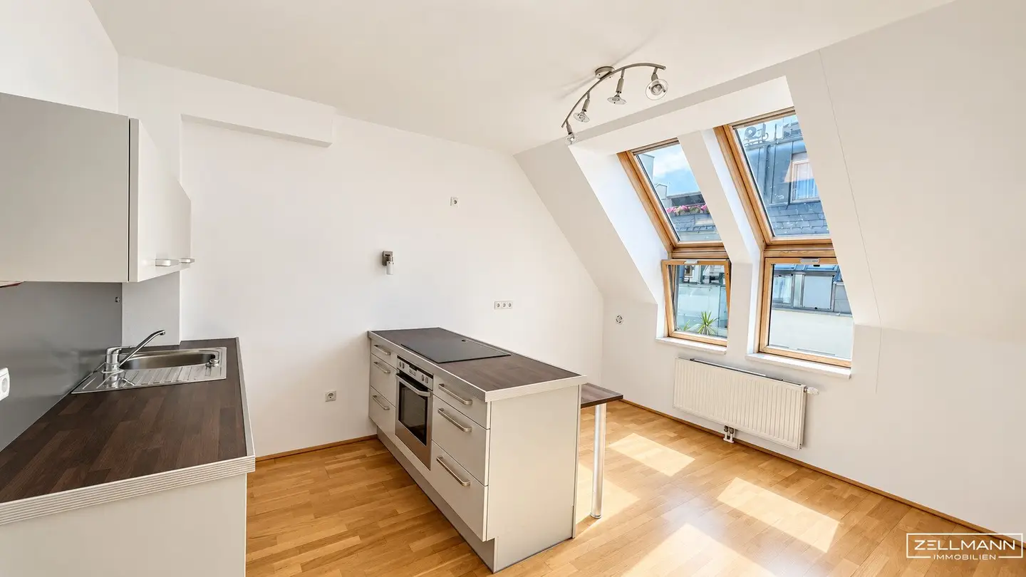 Oben wohnen. Mittendrin leben. – Dachgeschosscharme im Herzen von Perchtoldsdorf | ZELLMANN IMMOBILIEN