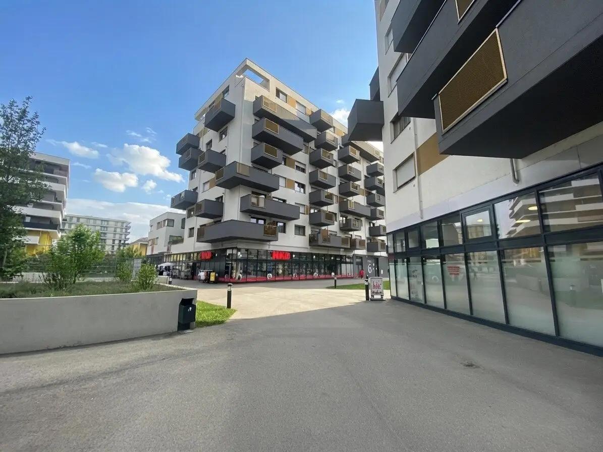 Already rented | approx. 3.58 % rental yield | Apartment with balcony and underground parking