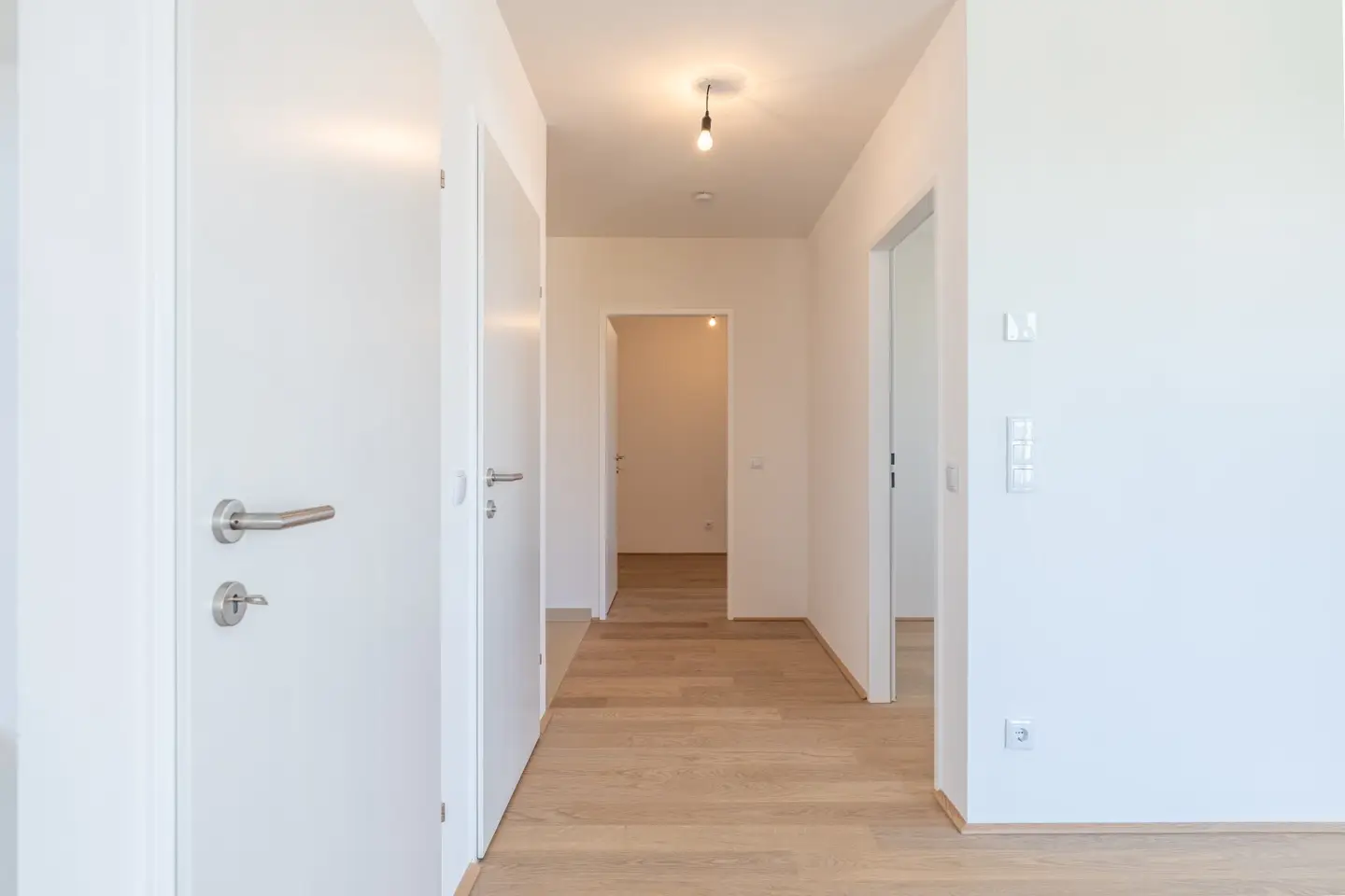 First occupancy near Alte Donau - 3-room apartment, distant view on 8th floor