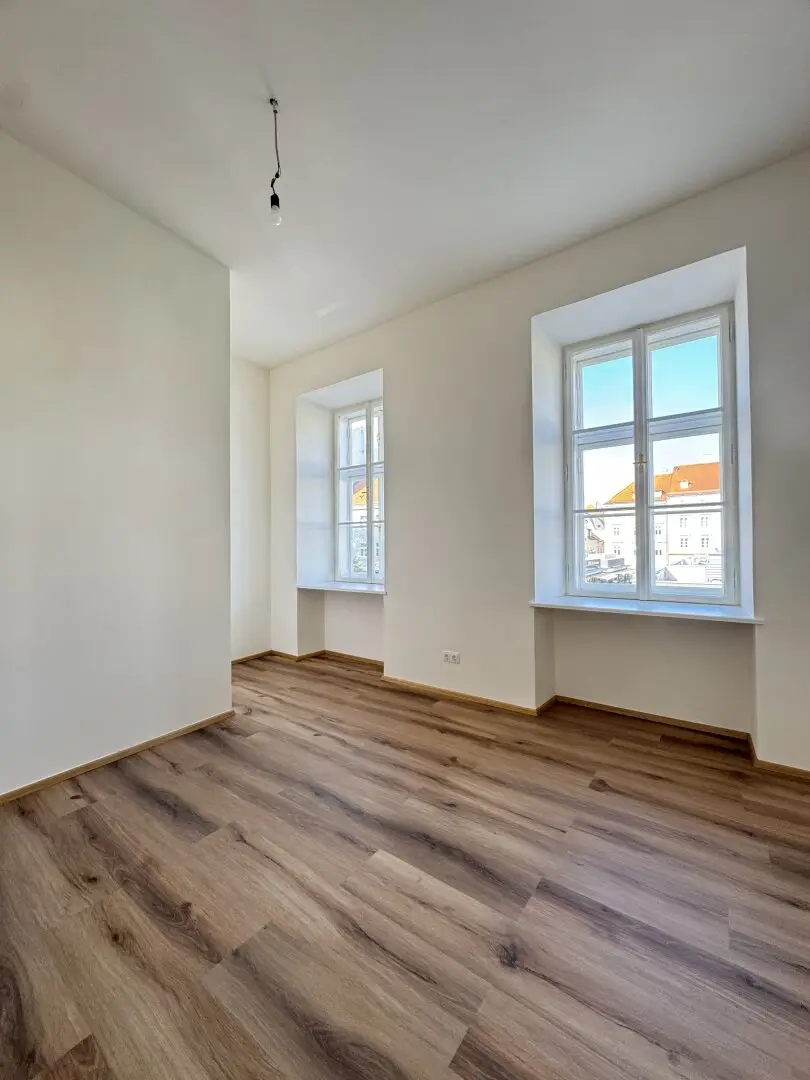 Großzügige generalsanierte 3-Zimmer-Wohnung in Wiener Neustadt!