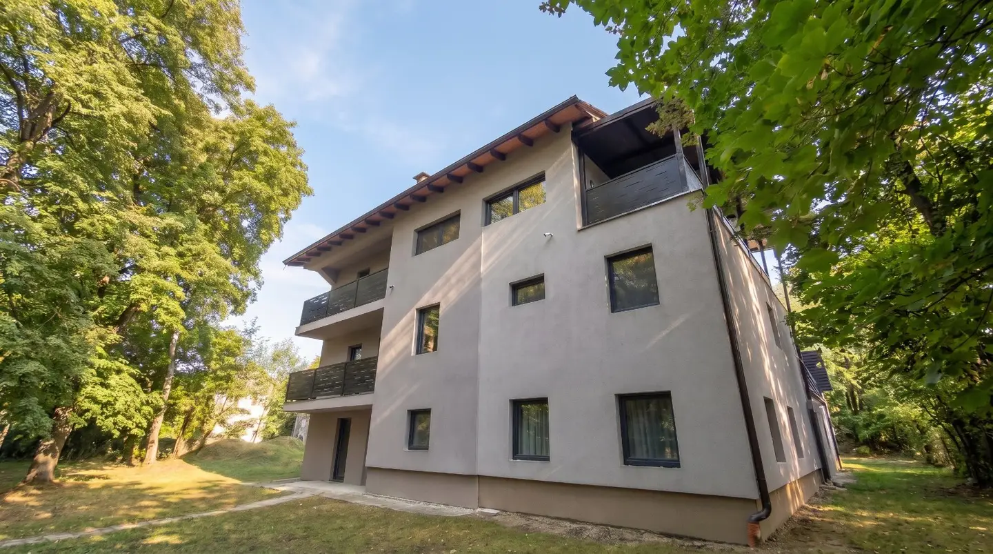 Familienwohnung mit Garten und neuer Dachterrasse