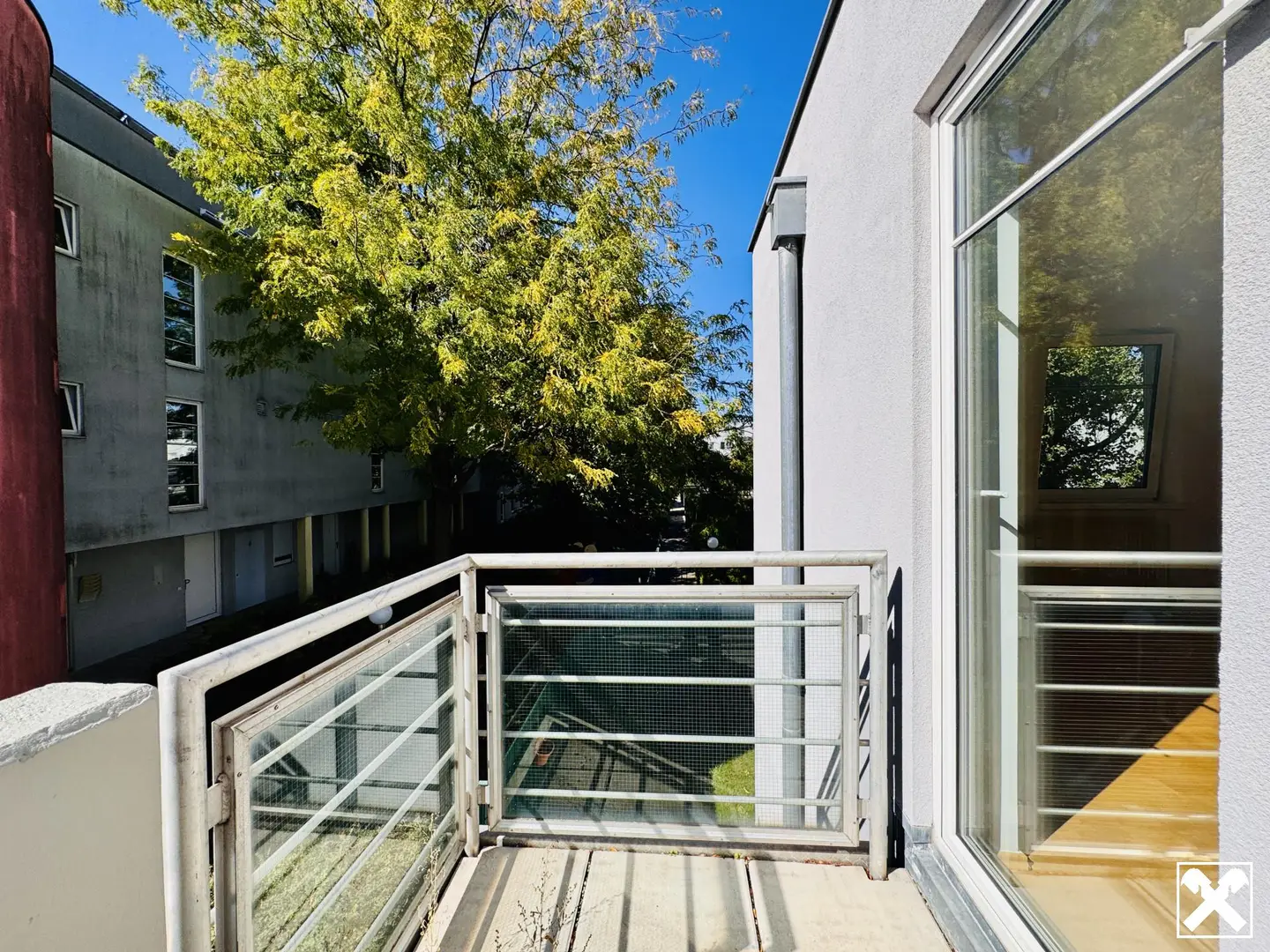 Sunny apartment by the bathing pond with southwest balcony