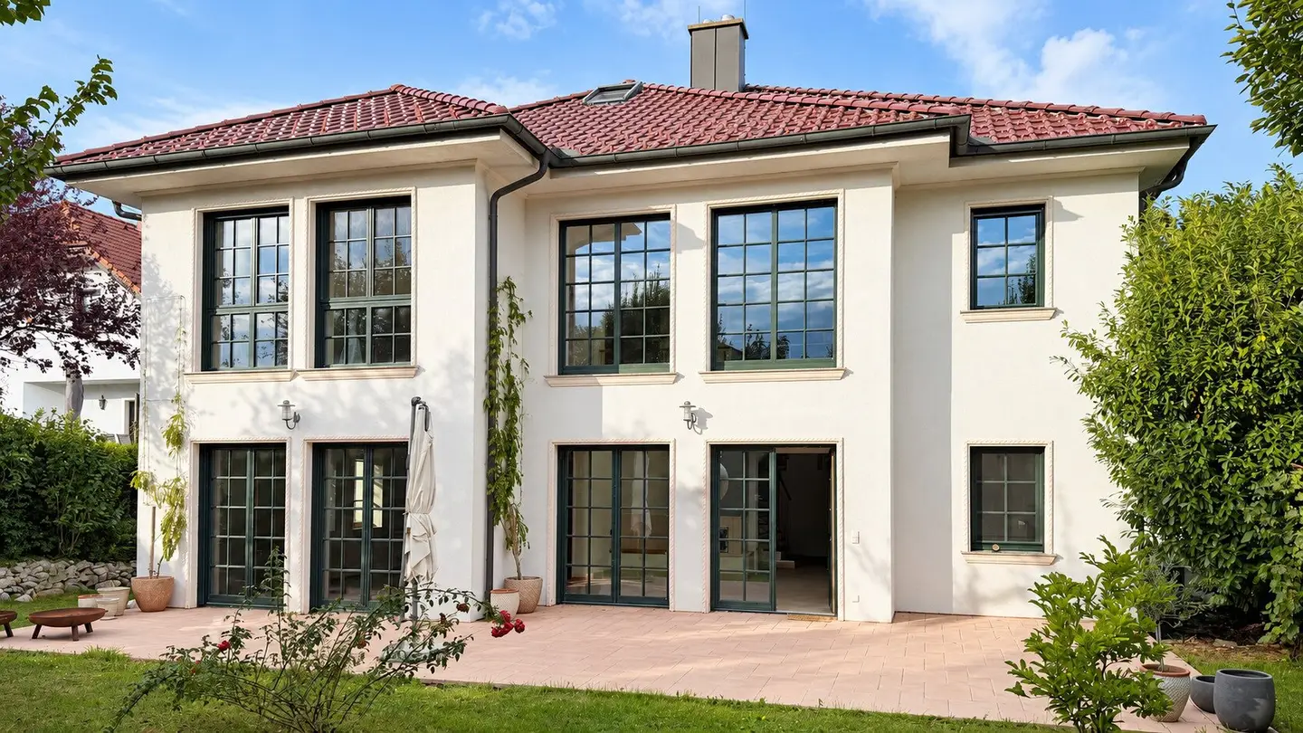 Möblierte Villa in Bisamberg 400 m² | 800 m² Grund, Spa mit Sauna, Garage für 3 Autos