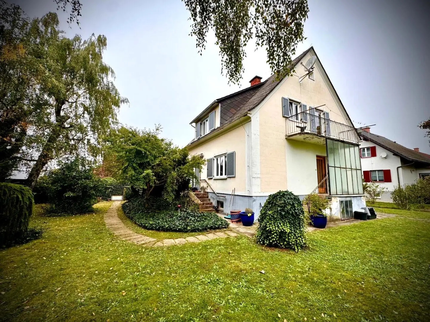 Charming single family house 5 rooms with idyllic garden