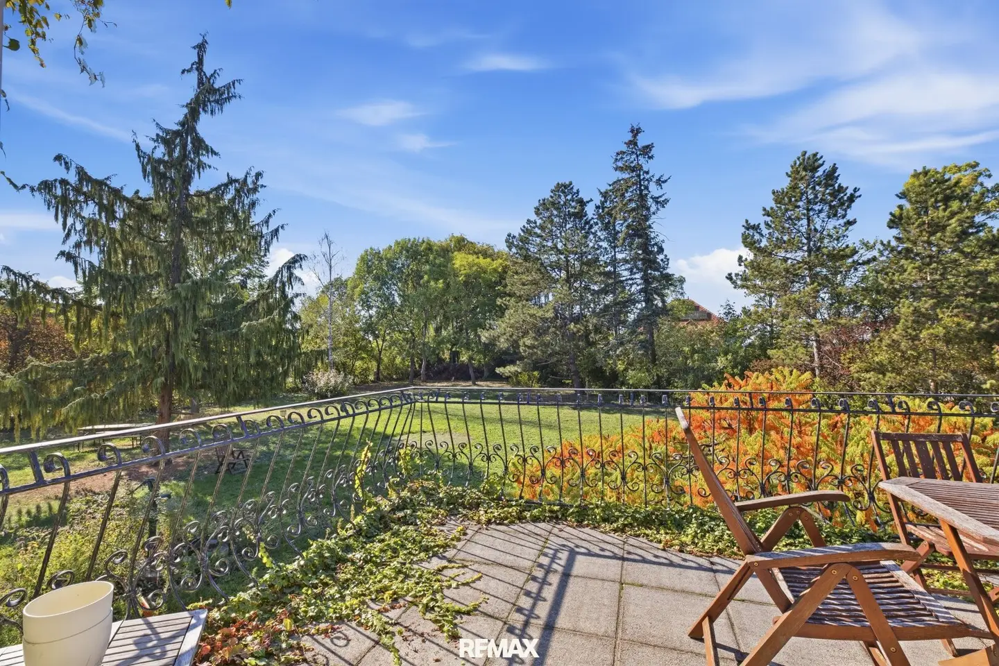 Ruhe, Raum & Lebensqualität: Charmantes Haus mit parkähnlichem Garten in Immendorf!