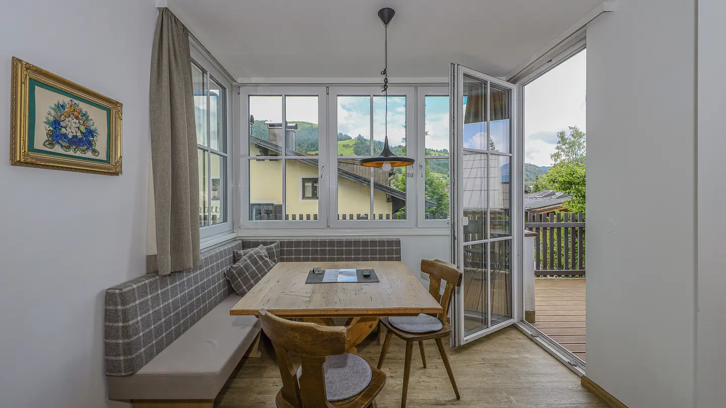 KITZIMMO-exklusives Apartment mit touristischer Widmung kaufen - Immobilien Kitzbühel.-1