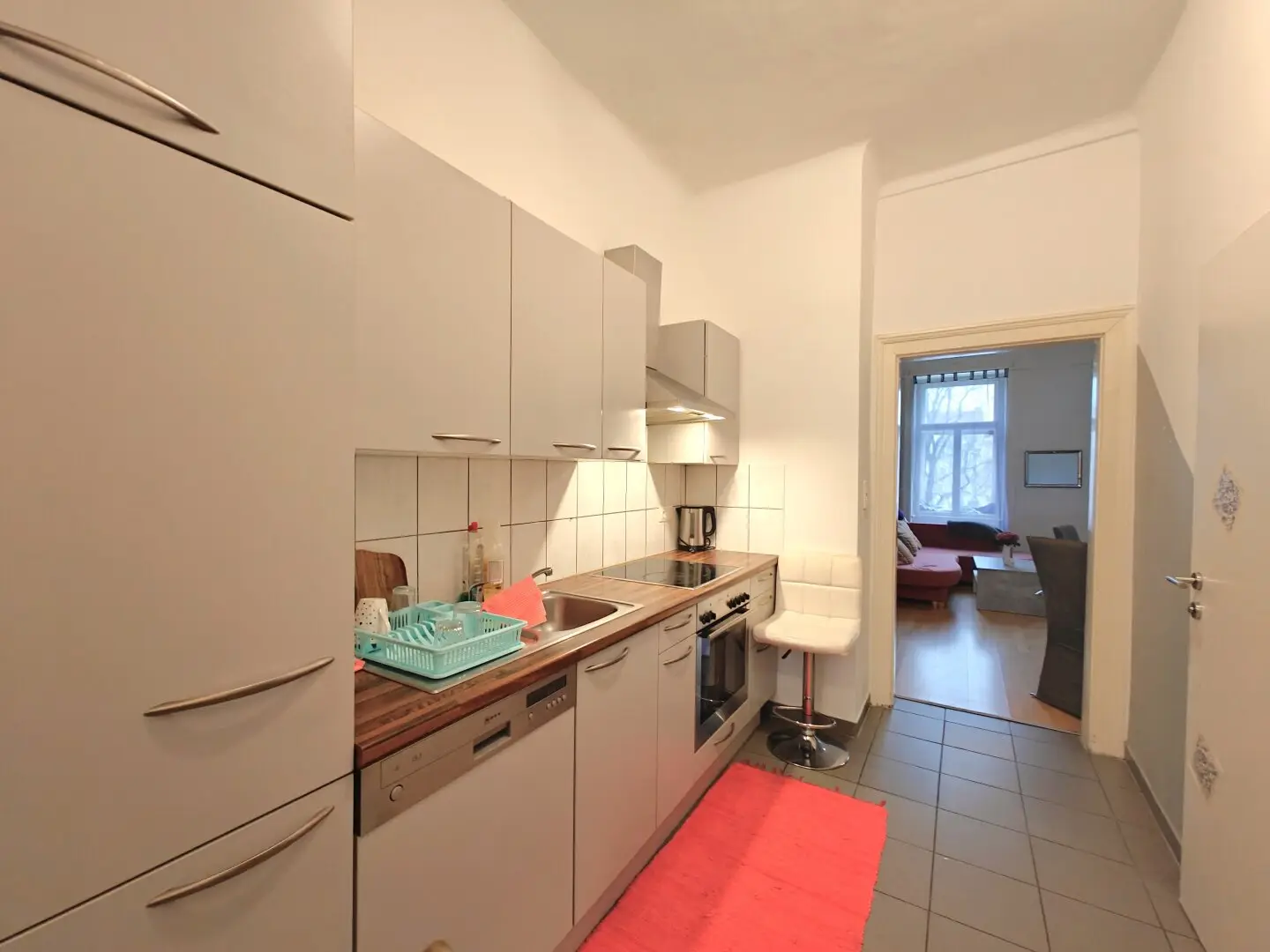 Am Allerheiligenpark: Sonnige Südwest-Ausrichtung + Parkblick + Kompakte Altbauwohnung + Nähe U6 + Fernwärme