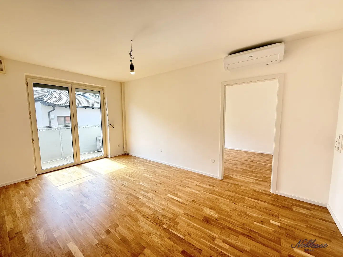 Charmante 2-Zimmer-Wohnung mit Balkon und Klimaanlage im Zentrum von Langenzersdorf!