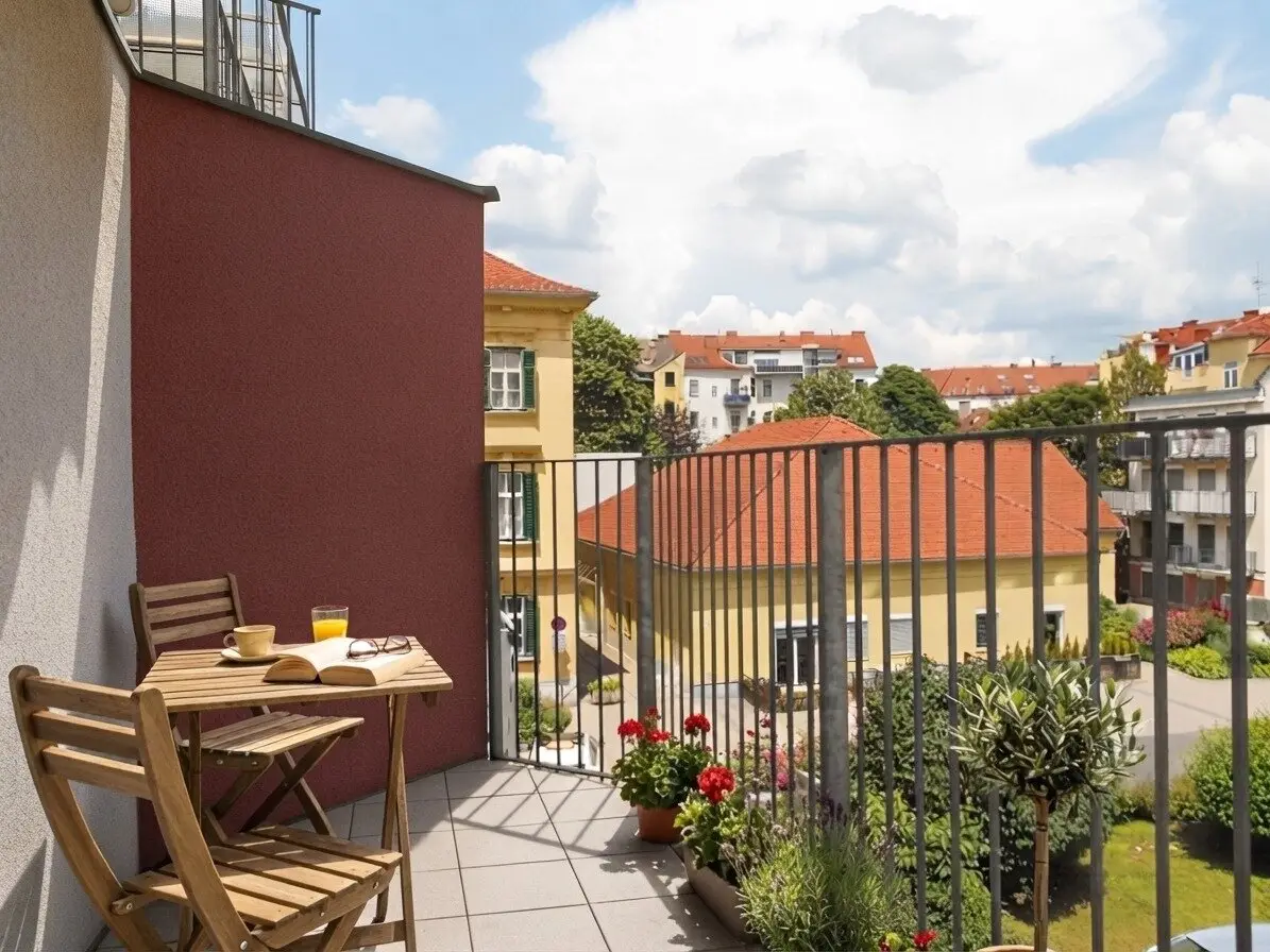 Dietrichsteinplatz außergewöhnliche 2ZI auf 2 Ebenen mit Balkon in den Innenhof