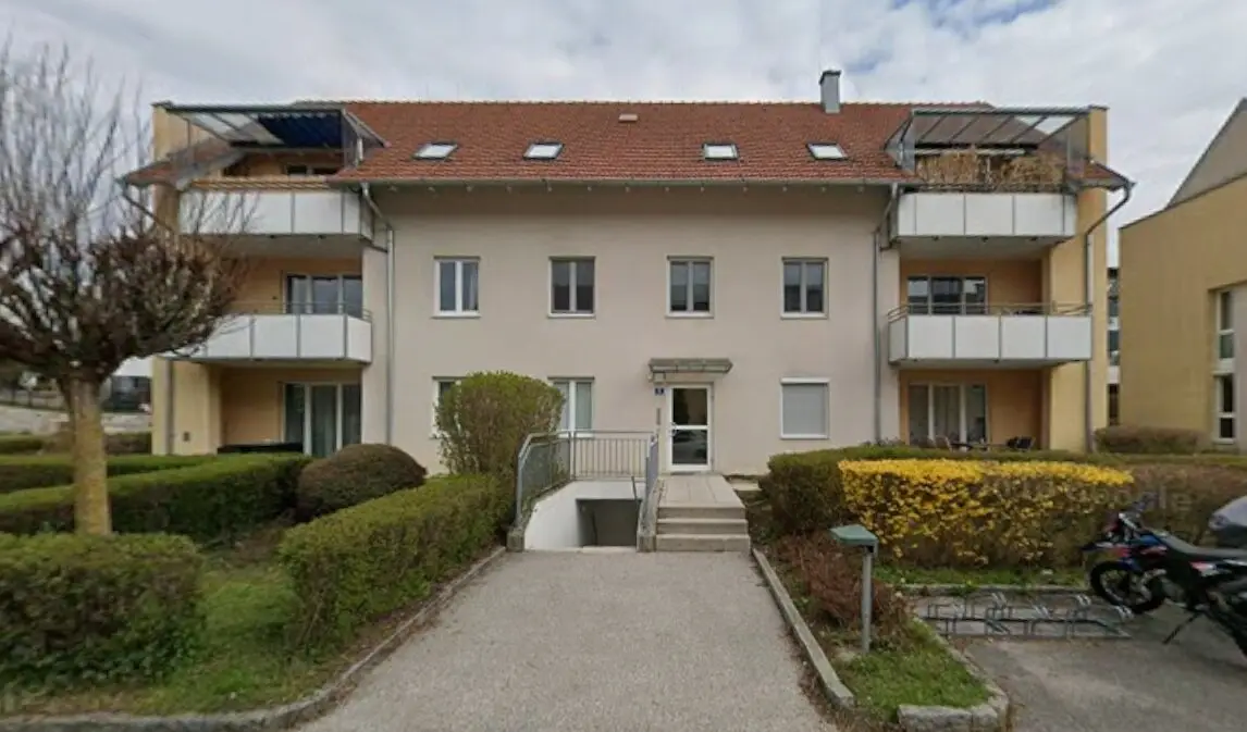 2-ZIMMER-TERRASSENWOHNUNG IN RUHELAGE IN KATSDORF! AB 1.12.2026 VERFÜGBAR!