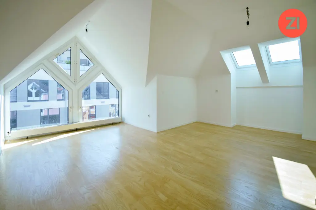 Helle Wohnung mit Klimaanlage und neuwertiger Einbauküche