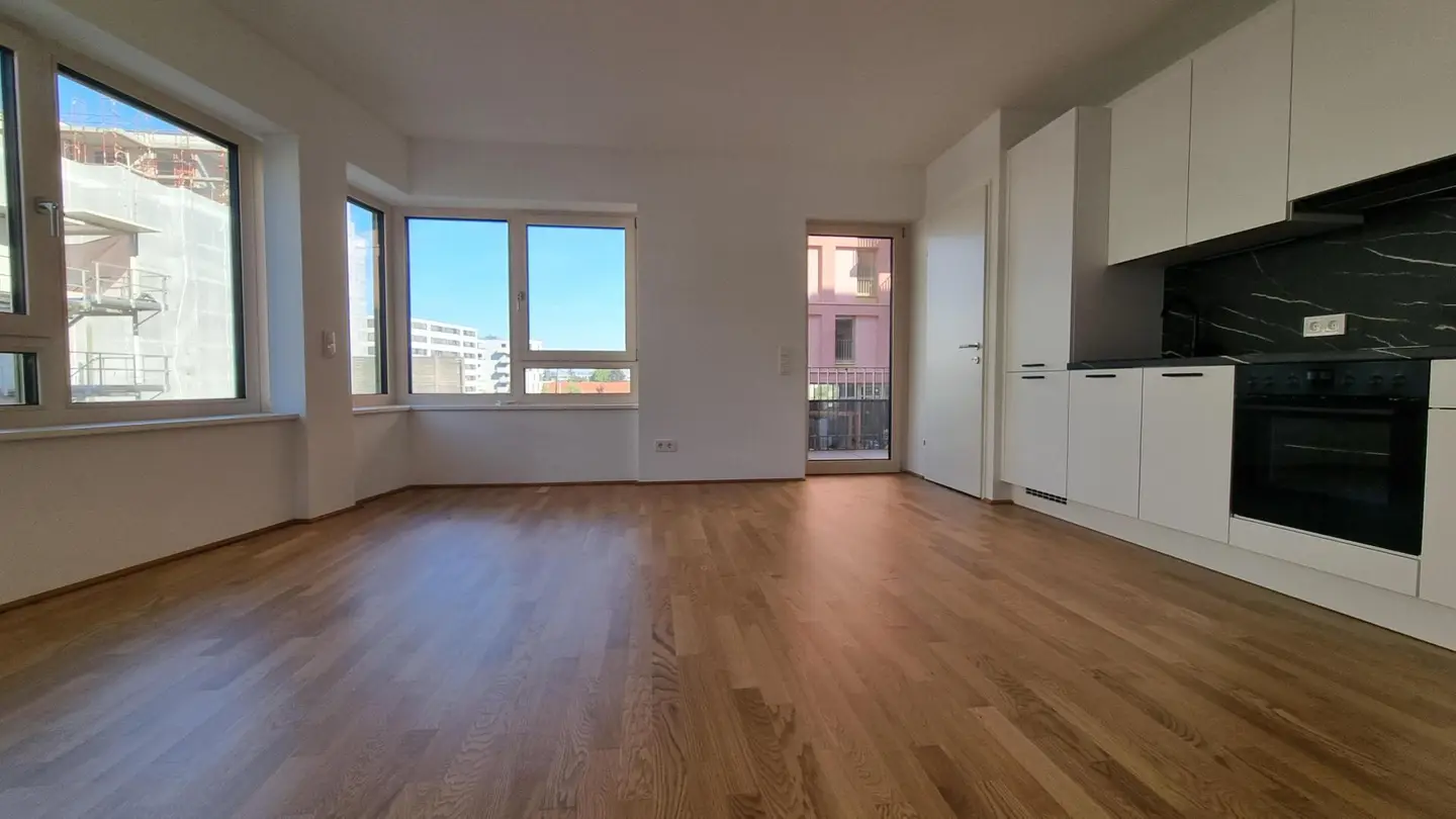 Wohnung Erstbezug mit Balkon in Parknähe