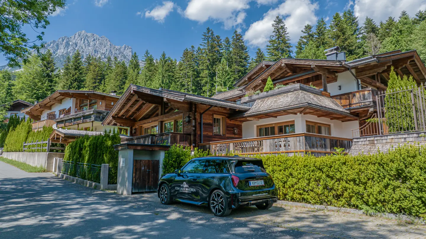 Maisonettewohnung by the golf course with wellness and fireplace