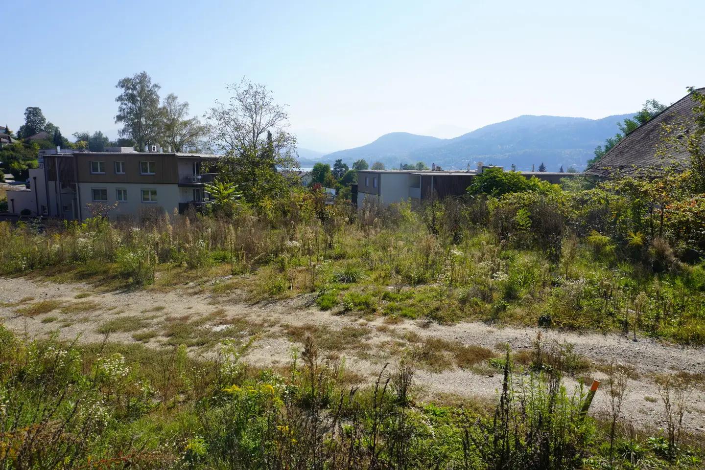 Wohnung mit privatem Seezugang und Seeblick