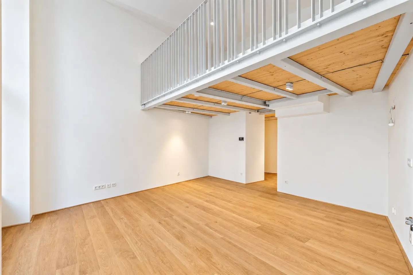 Erstbezug - Inspirierendes Atelier-Loft im Herzen der Josefstadt