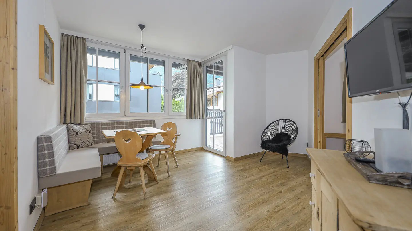 KITZIMMO-Exklusives Apartment mit touristischer Widmung kaufen - Immobilien Kitzbühel.-2