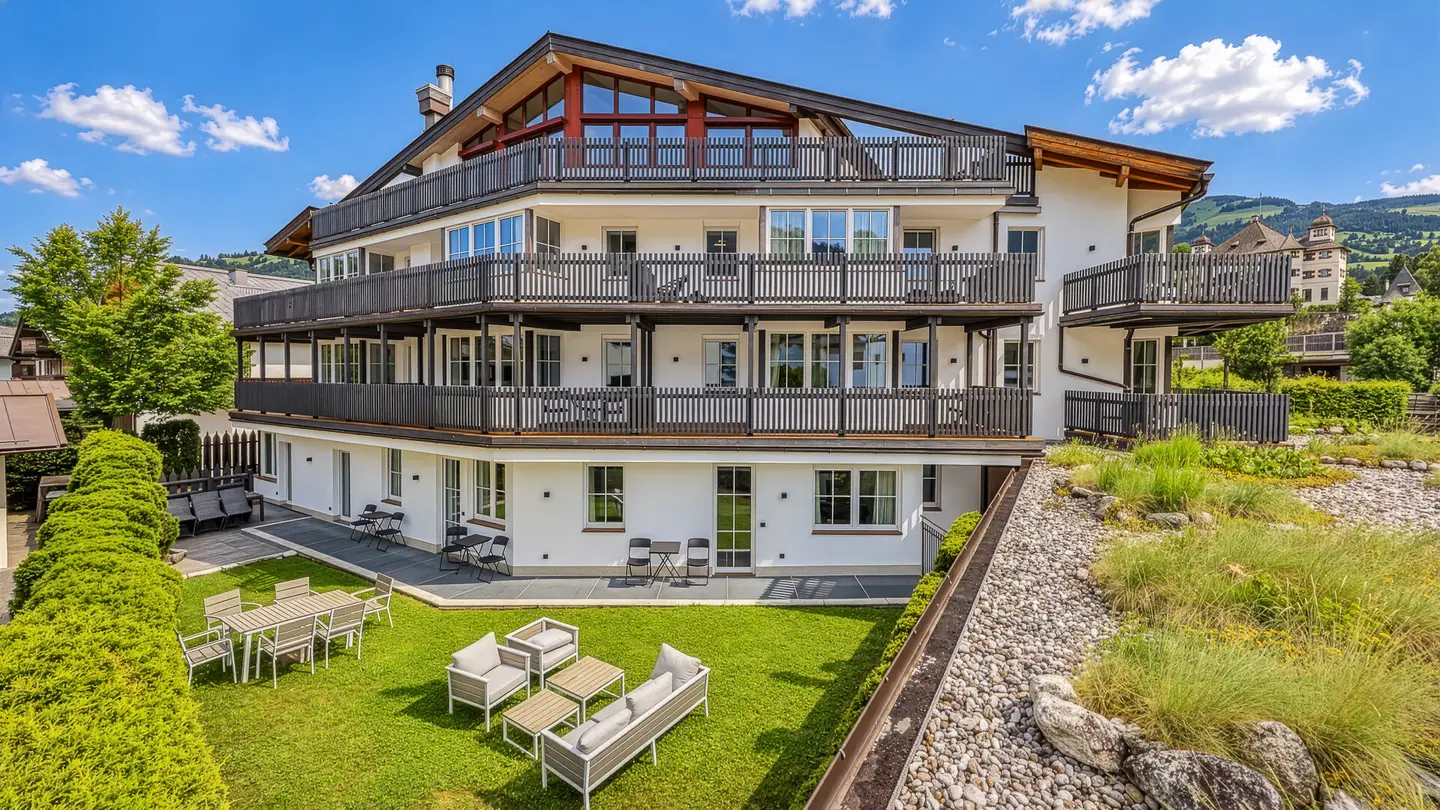 Sunny erdgeschosswohnung with private garden and Hahnenkamm view