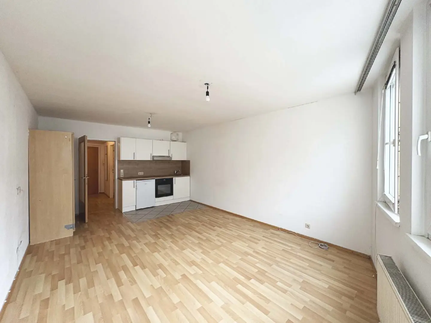 Gut geschnittene Wohnung nahe U Bahn mit Lift