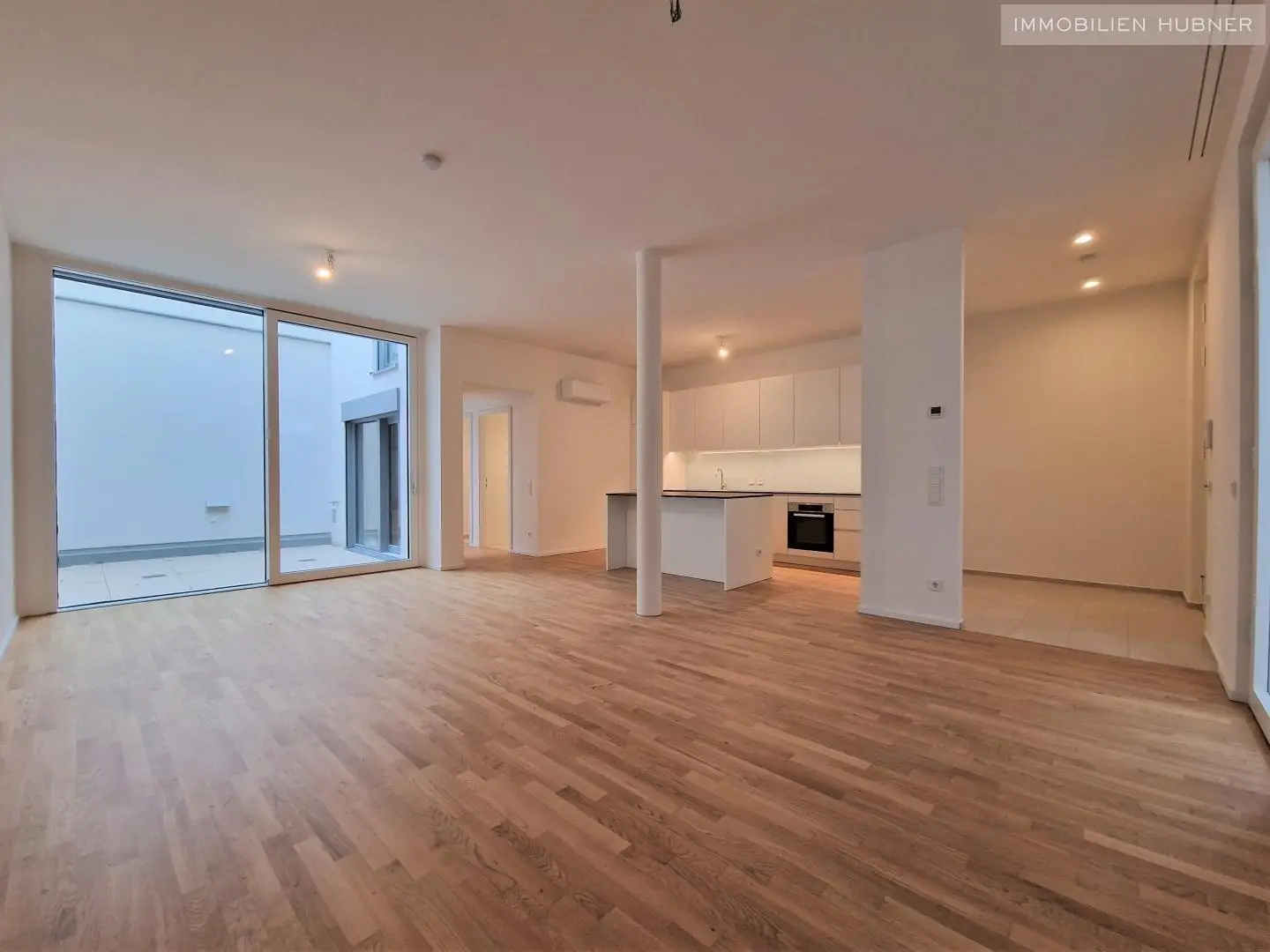 Bright Maisonettewohnung with garden and terrace