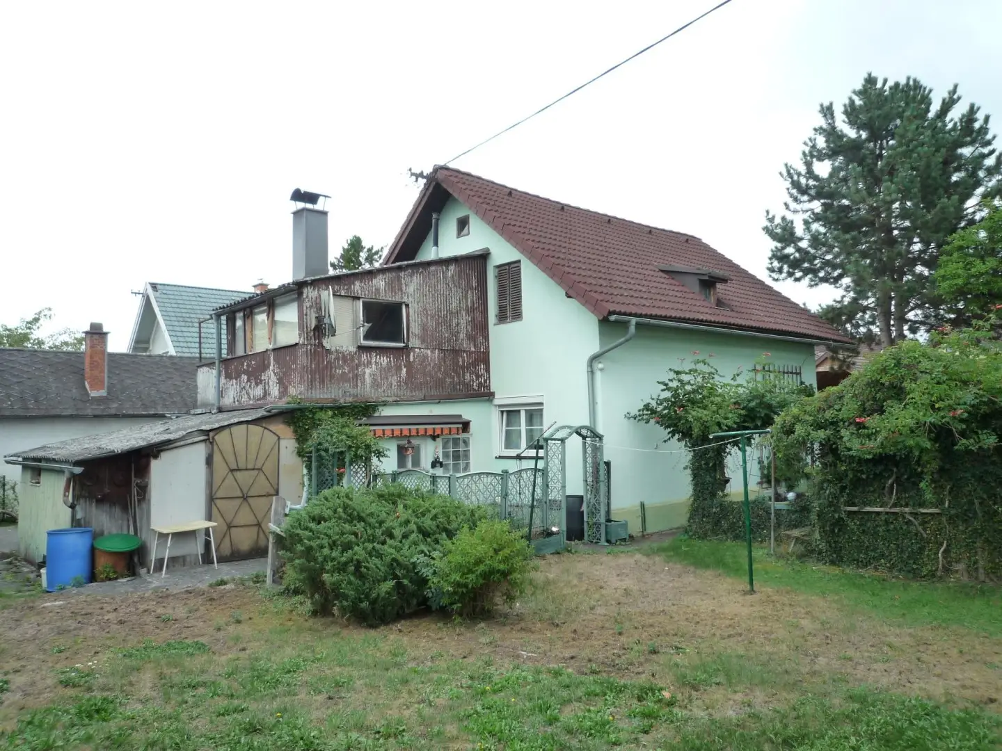 Rückwärtige Ansicht