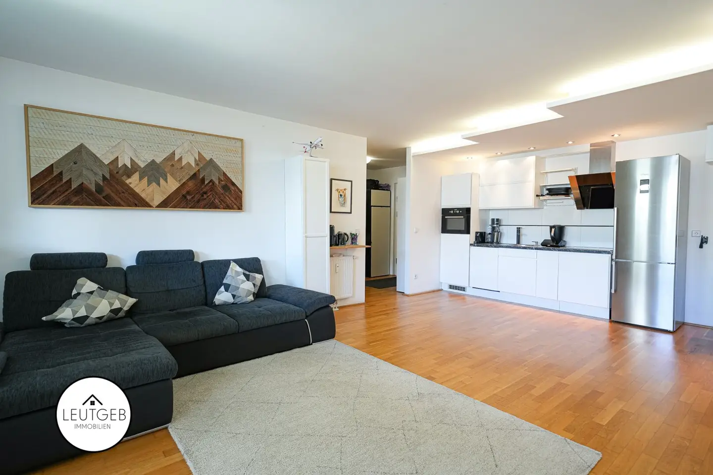 Your new home - Modern 2-room apartment with sunny balcony