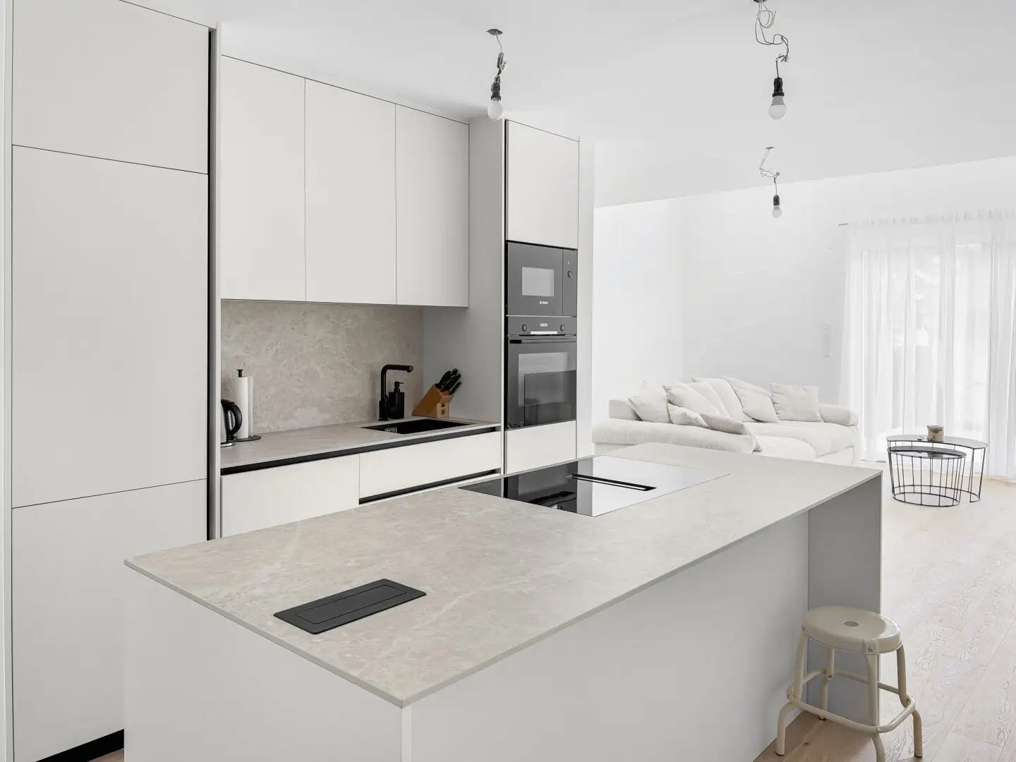 LOFT DELUXE – Exklusives 104 m² Design-Apartment mit Balkon | Erstbezug in Maria Enzersdorf