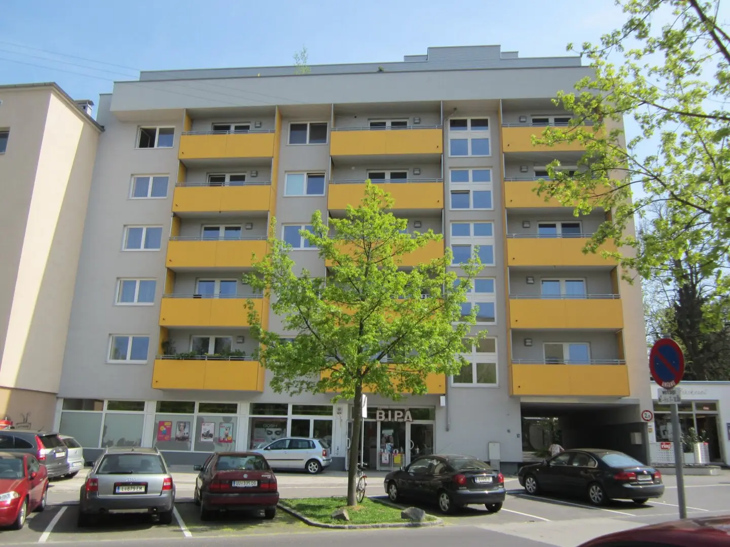 SINGLEWOHUNG nahe der Donau mit Loggia