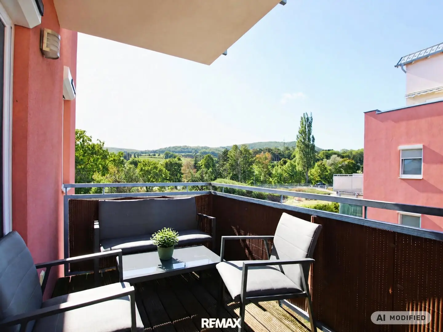 FAMILIENGLÜCK, moderne 3-Zimmer Familienwohnung mit Ausblick ins Grüne und Tiefgarage, in gepflegter Anlage