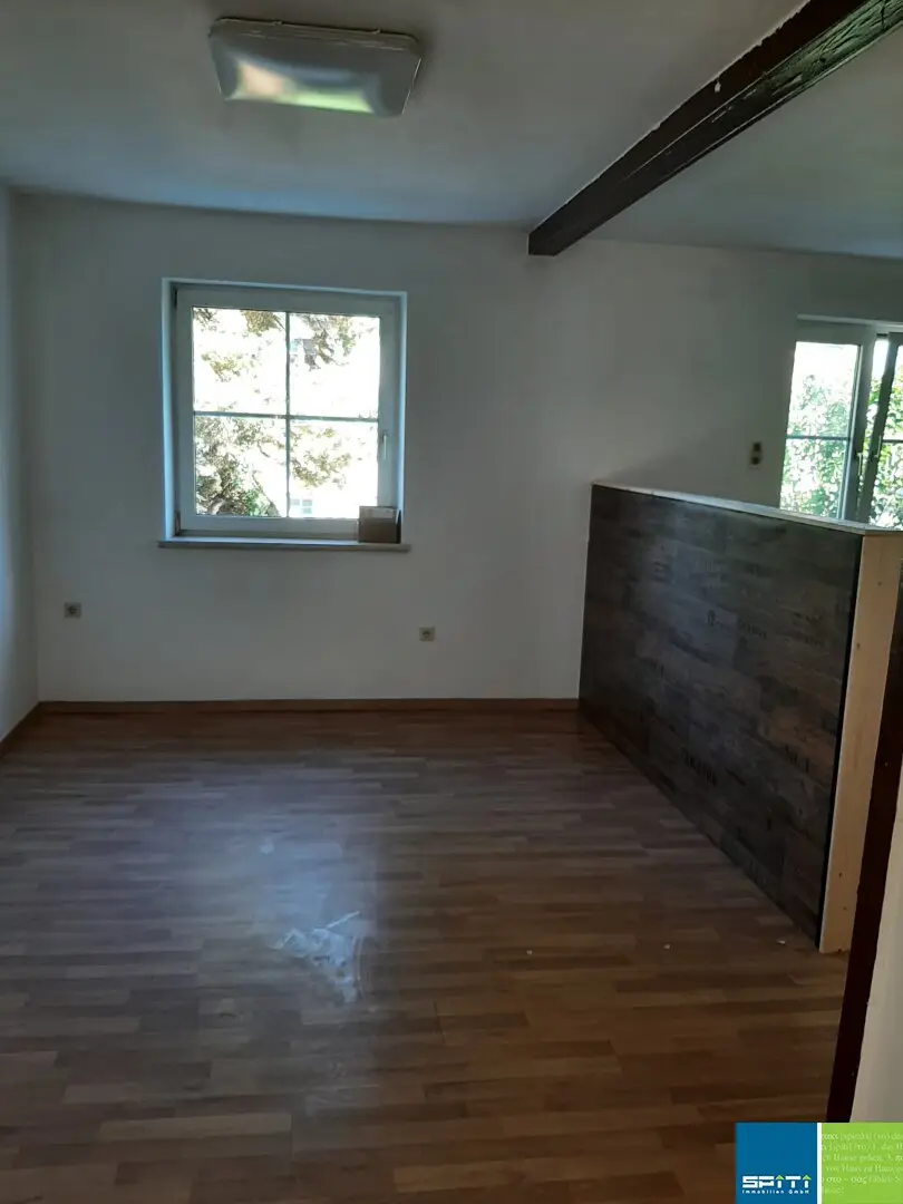 Traismauer: günstige Kleinwohnung im Erdgeschoß (Hochparterre)