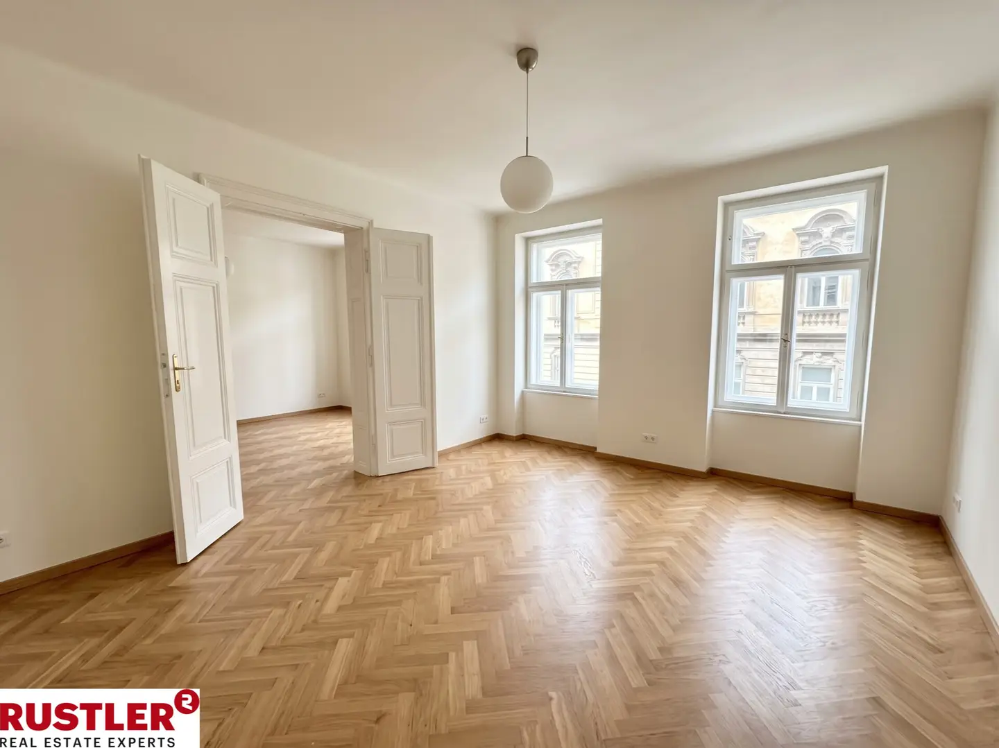 Lichtdurchflutete Altbauwohnung im Servitenviertel