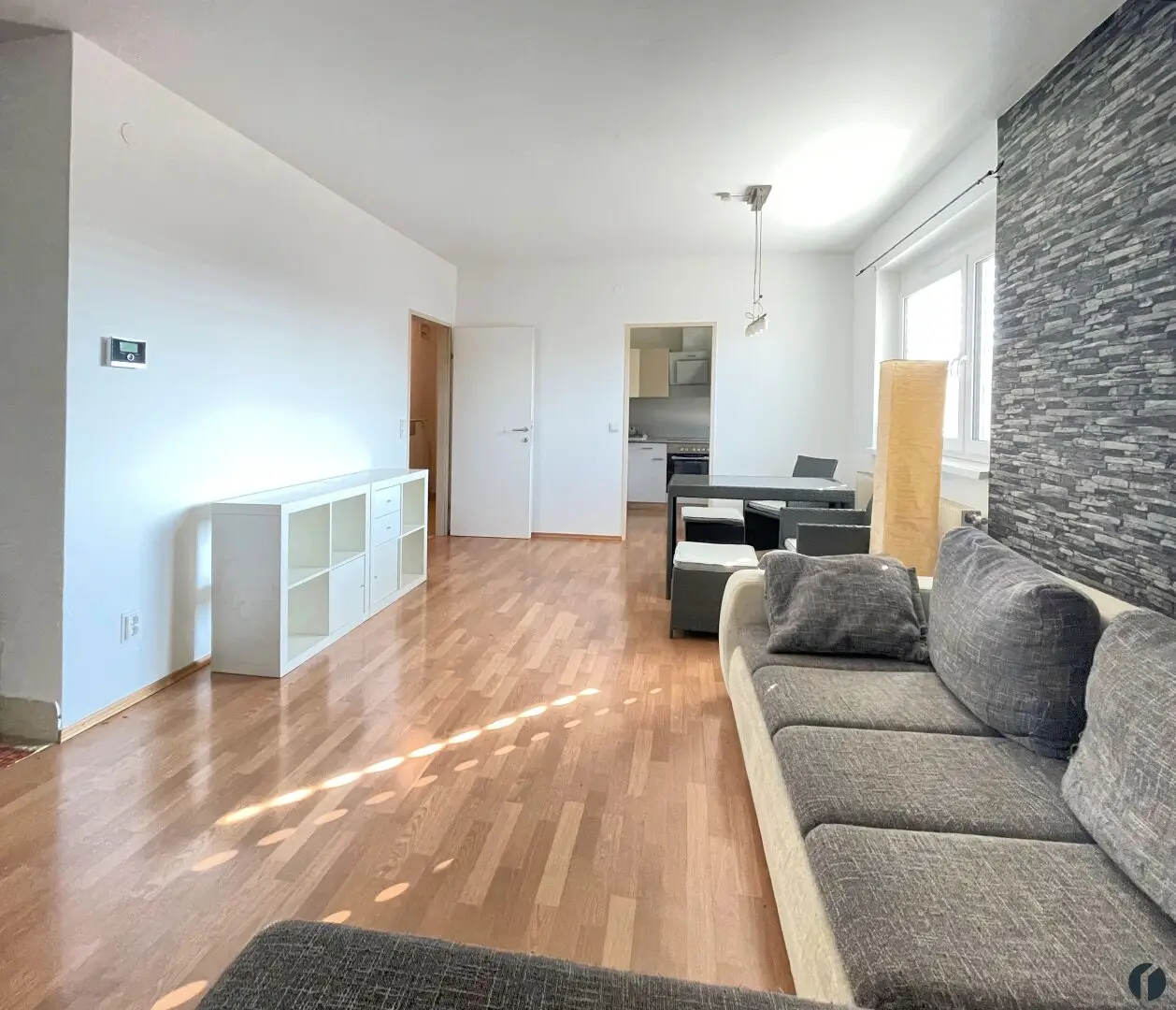 Gemütliche 2-Zimmer-Stadtwohnung nahe dem Hauptplatz in Tulln – Voll möbliert ab sofort zu vermieten!