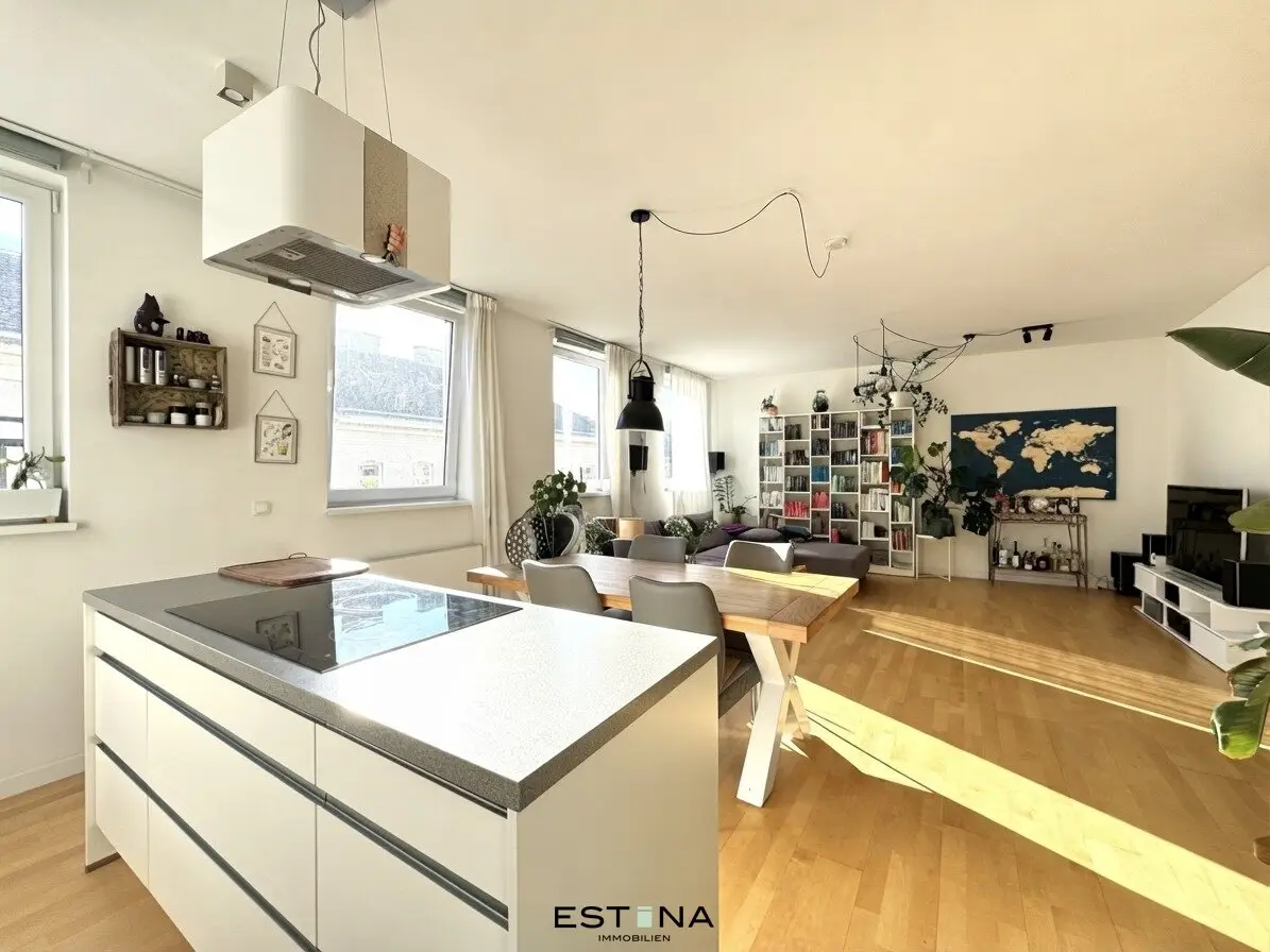 Sonnige Dachgeschoss-Maisonette mit Traumterrasse im Herzen des 7. Bezirks!