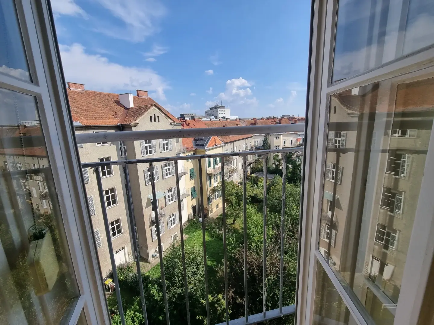 Dachgeschosswohnung close to university bright and suitable for shared living