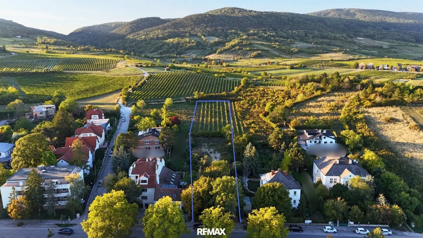 WOHNEN IN DEN WEINBERGEN! Einzigartiges Grundstück in beliebtem Badener Villenviertel