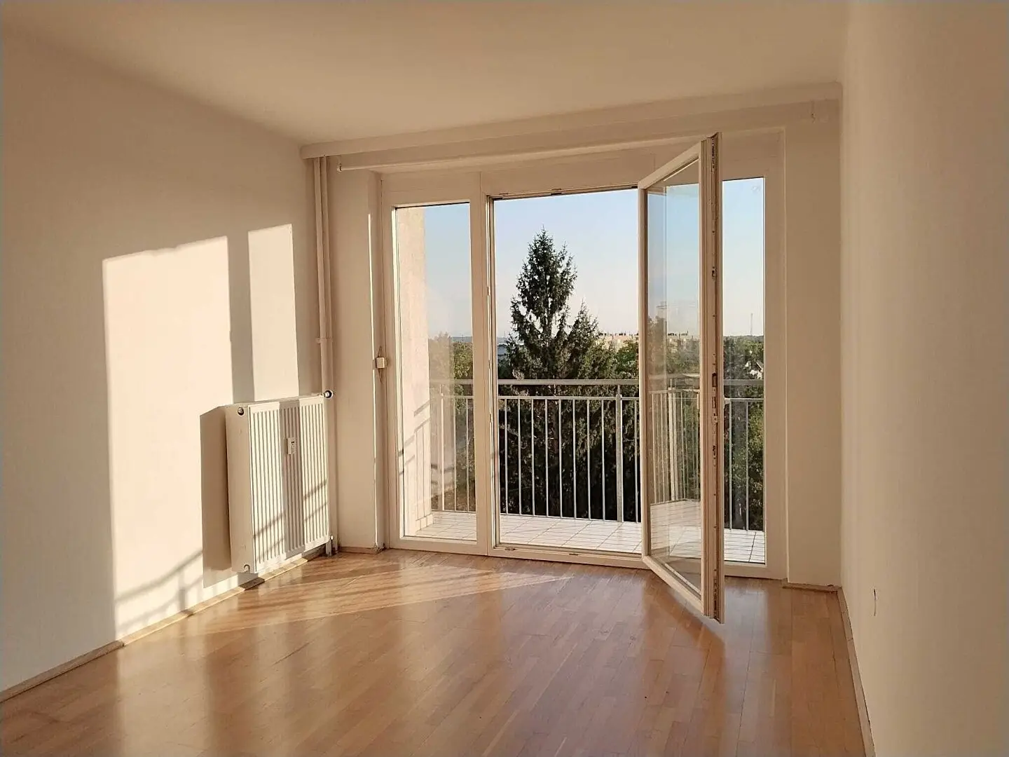 2-Zimmer-Wohnung | Separate Küche | Loggia | Fernblick