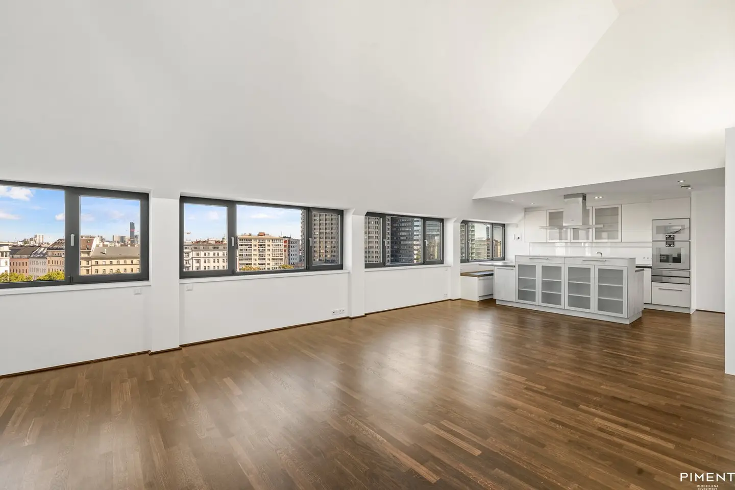 Ein Refugium über den Dächern mit Dachterrasse &amp; Blick über den Donaukanal